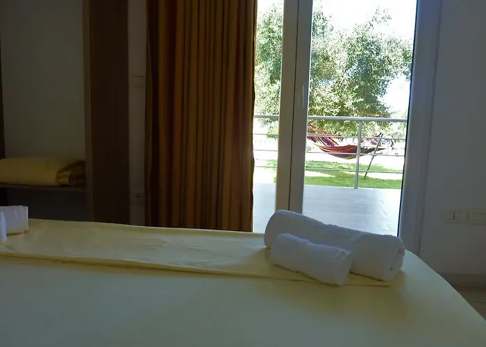 Guest house Aria Himare