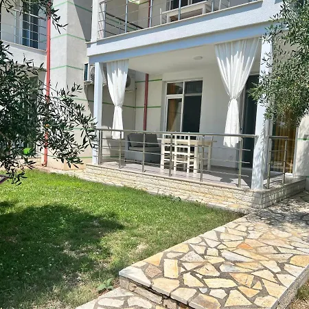 Guest house Aria Himare