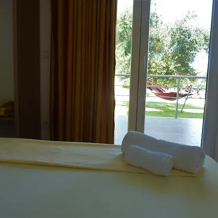 Guest house Aria Himare