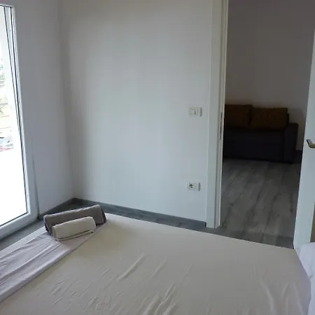 Guest house Aria Himare
