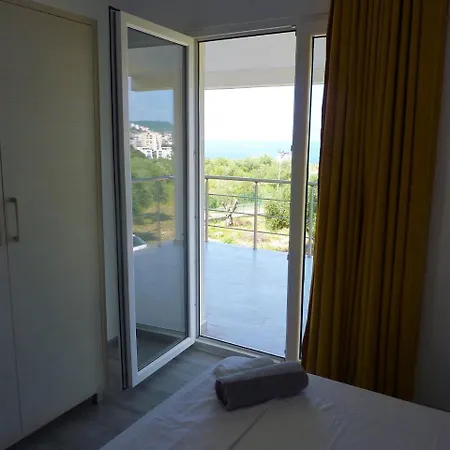 Aria Guest house *
