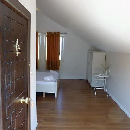 Aria Casa de hóspedes 3*